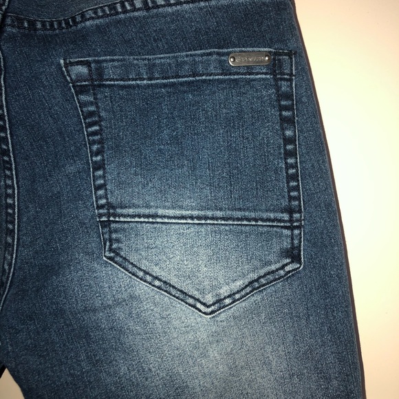 Jeans - Picture 1 of 3